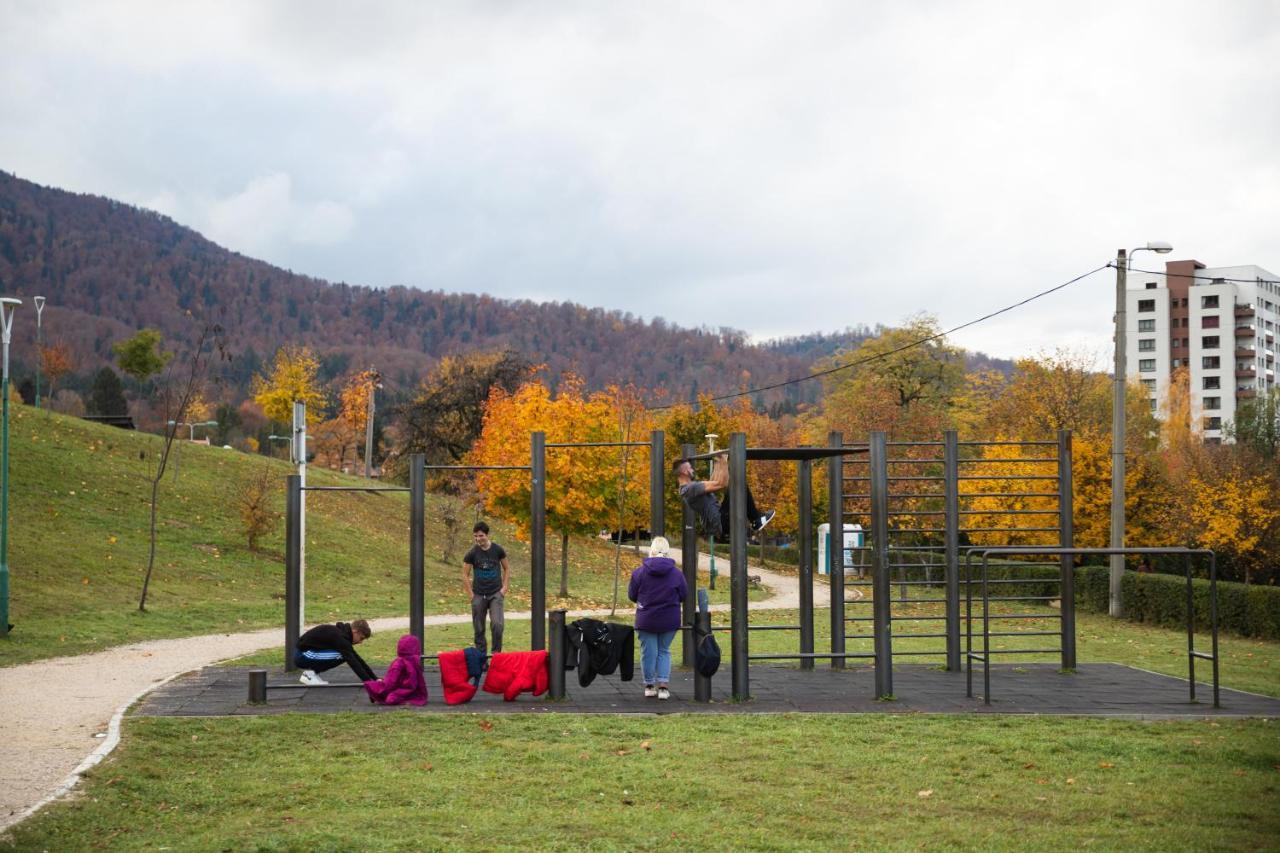 Jungle Family Villa Near Park Aventura,Lake,Zoo Brasov Exterior photo